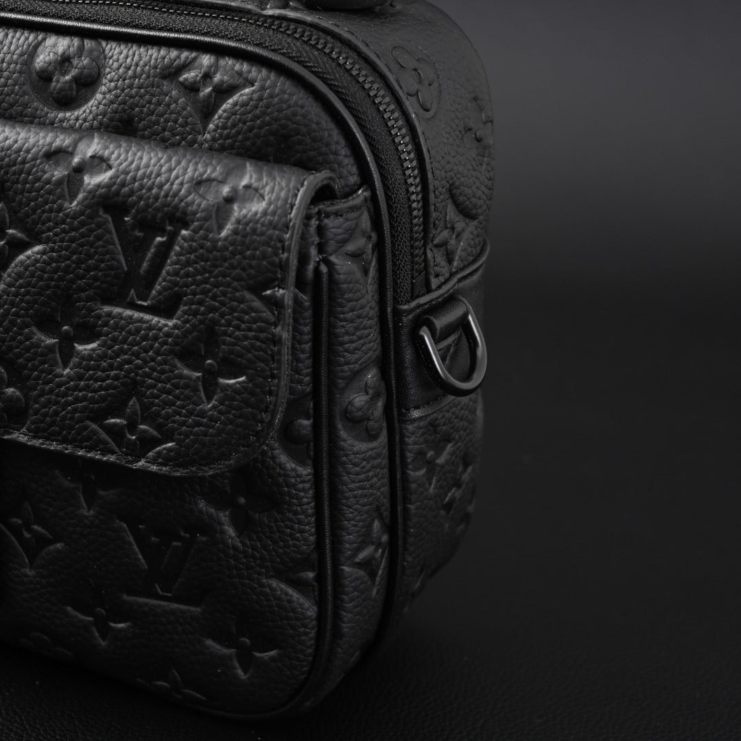soft trunk messenger bag – monogram black taurillon