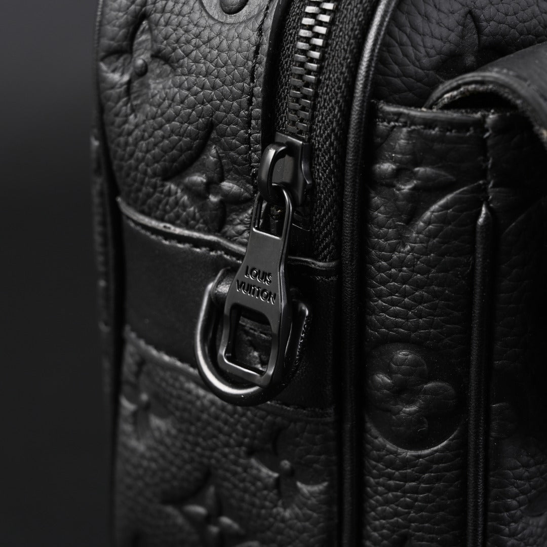 soft trunk messenger bag – monogram black taurillon