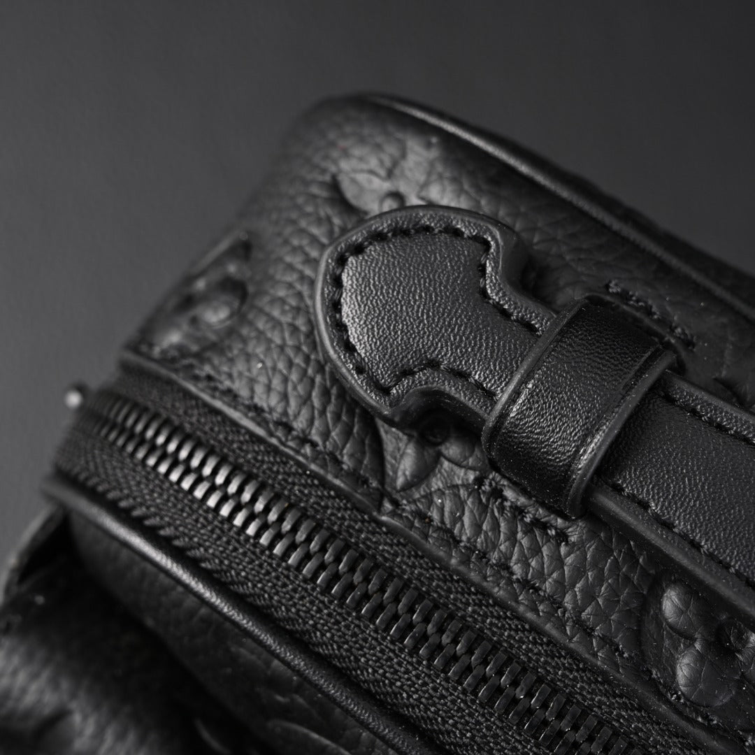 soft trunk messenger bag – monogram black taurillon