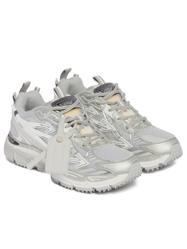 gray be right back sneakers