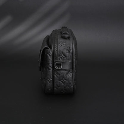 Soft Trunk Messenger Bag – Monogram Black Taurillon
