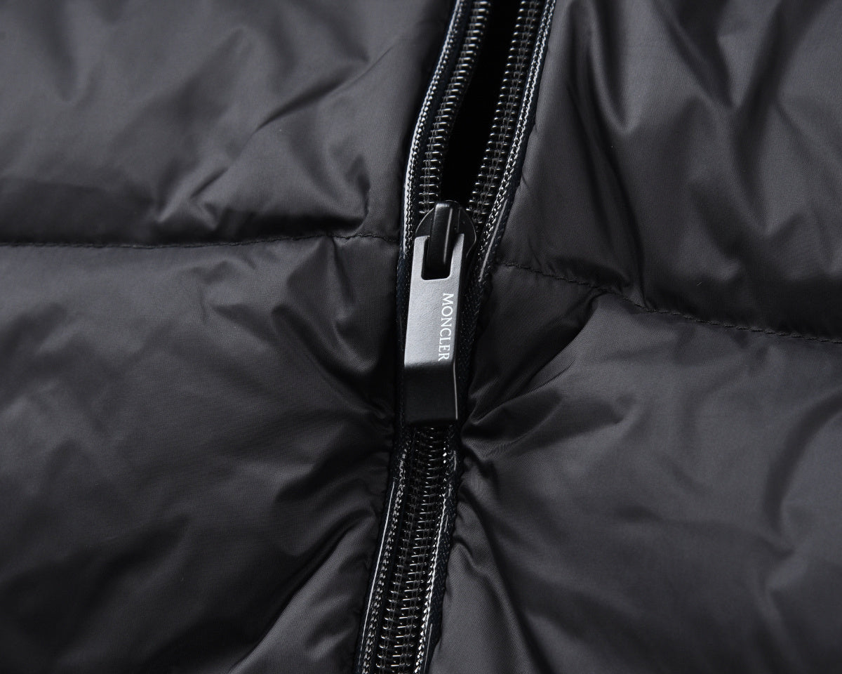 knit-sleeve down puffer jacket