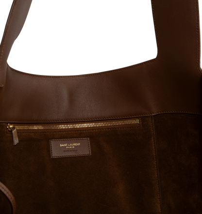 LE 5 À 7  Bea Suede Bag