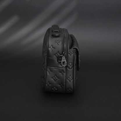 Soft Trunk Messenger Bag – Monogram Black Taurillon