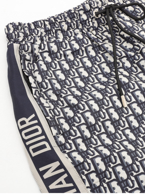 oblique print shorts