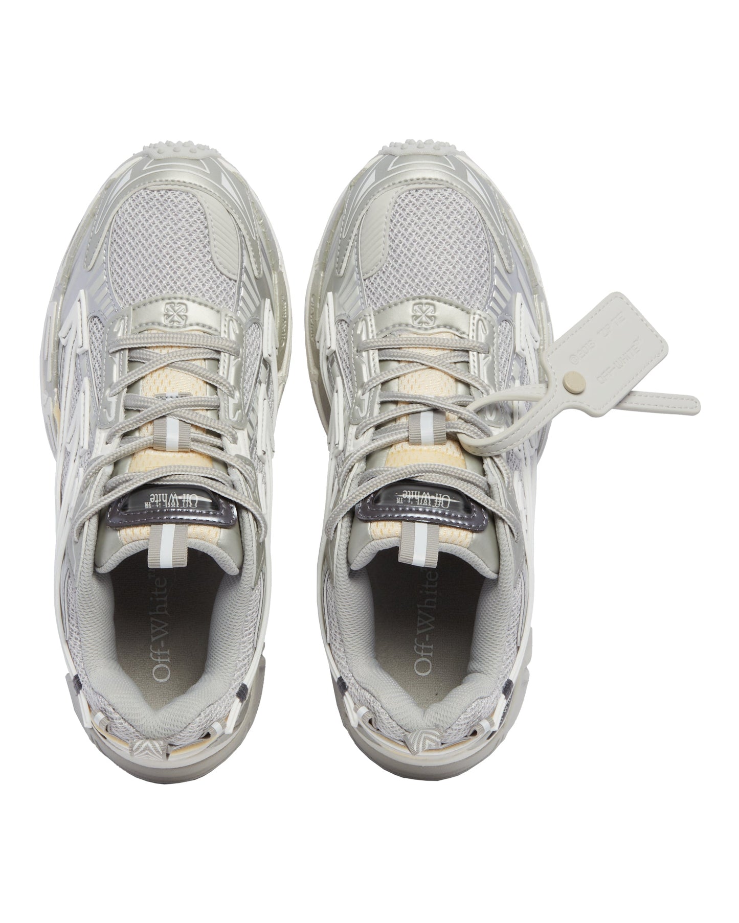 gray be right back sneakers
