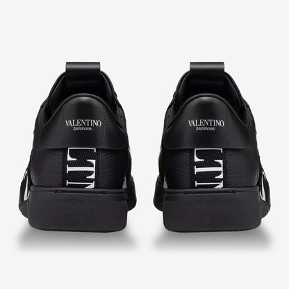 VL7N Low-Top Sneakers