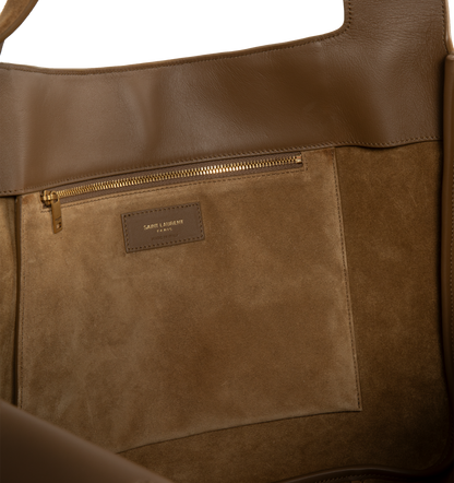LE 5 À 7  Bea Suede Bag