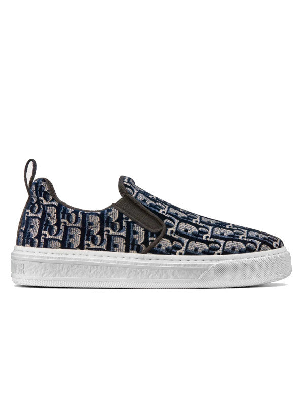 solar black slip on sneakers