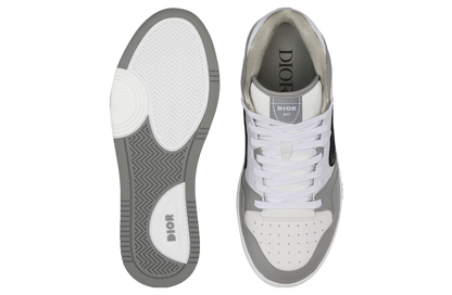 B57 Mid-top Sneaker