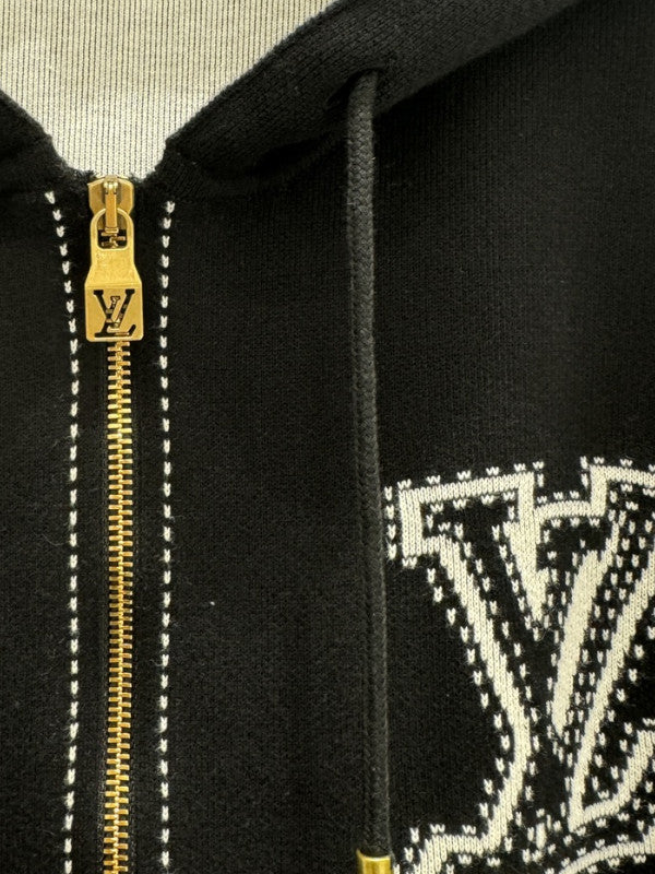 black zip-up hoodie