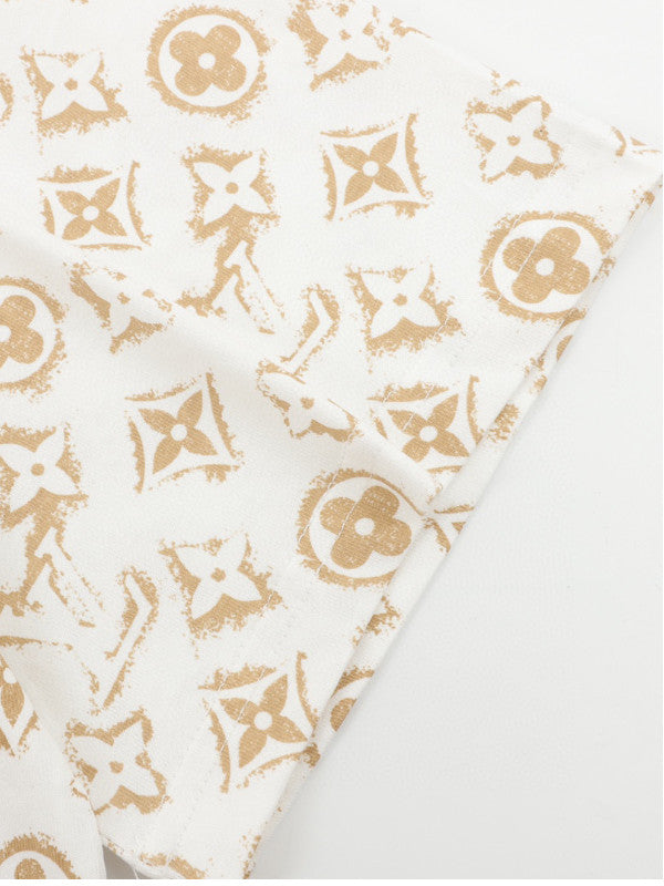 monogram sand t-shirt