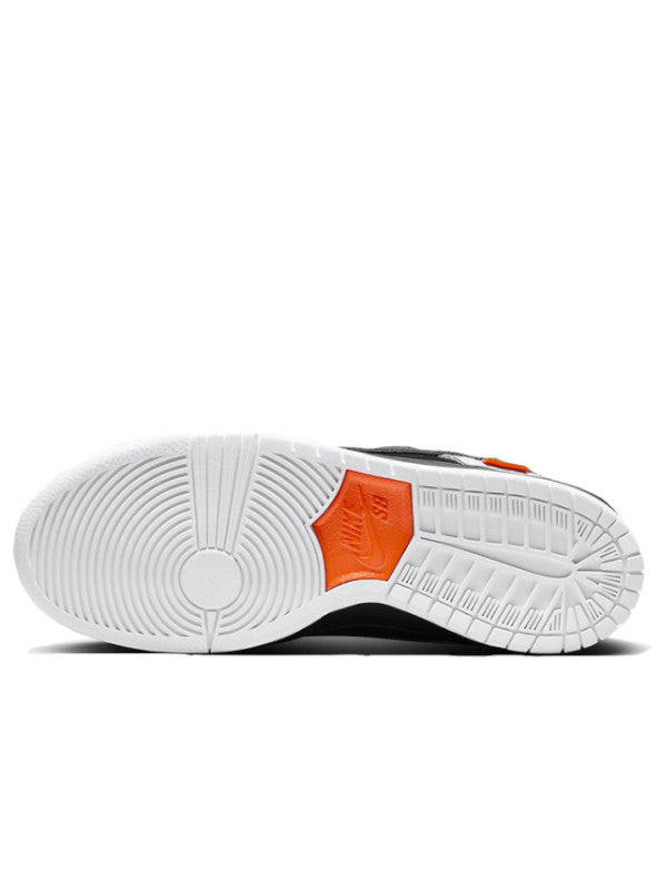 nike sb dunk low tightbooth